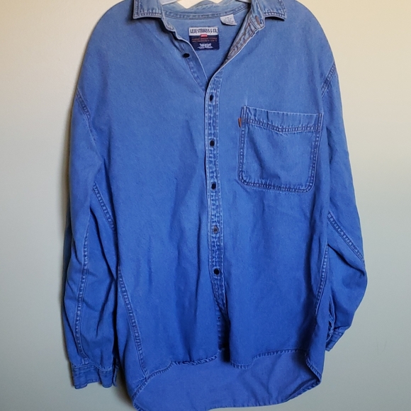Levi's Other - Levi denim shirt